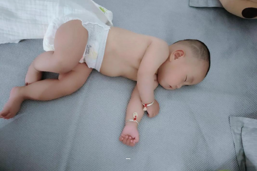 江西宝宝咳到吐怎么办